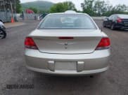 ✅ 2006 Chrysler Sebring • VIN: 1C3EL46X06N236544 • Lot: 42289101. Wystawiony na IAAI z przebiegiem 151 158 mil. Bezpłatny archiwum sprzedaży aukcyjnych z USA i szczegółowy raport historii pojazdu na DreamBid. Zdjęcie 17.