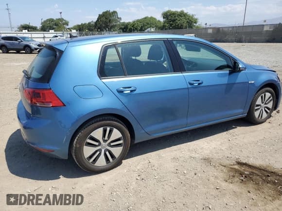 ✅ 2016 Volkswagen Golf SE • VIN: WVWKP7AU7GW913442 • Лот: 70146095. Опубликован ранее на Copart с пробегом 94 043 миль. Бесплатный доступ к архиву аукционных продаж из США и подробный отчёт об истории автомобиля на DreamBid. Изображение 3.