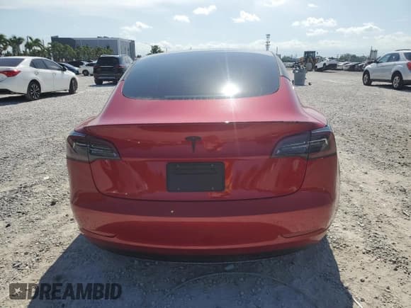✅ 2023 Tesla Model 3 • VIN: 5YJ3E1EA8PF571897 • Lot: 57482675. Wystawiony na Copart z przebiegiem 28 091 mil. Bezpłatny archiwum sprzedaży aukcyjnych z USA i szczegółowy raport historii pojazdu na DreamBid. Zdjęcie 6.