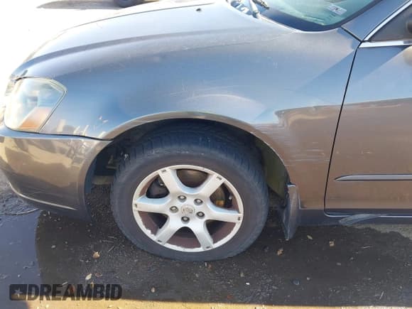 ✅ 2005 Nissan Altima 2.5 • VIN: 1N4AL11D85C264890 • Лот: 43798716. Опубликован ранее на IAAI с пробегом 238 255 миль. Бесплатный доступ к архиву аукционных продаж из США и подробный отчёт об истории автомобиля на DreamBid. Изображение 6.