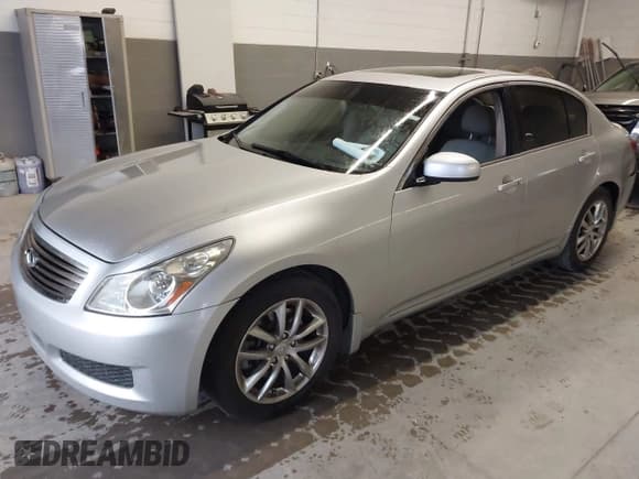✅ 2008 Infiniti G35 Journey • VIN: JNKBV61E58M228022 • Lot: 43568406. Listed on IAAI with 168,496 mi. Free auction sales archive from the USA and detailed vehicle history report at DreamBid. Image 17.