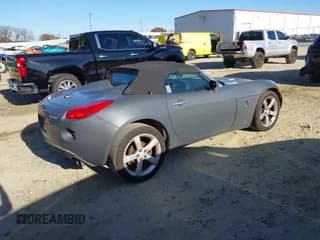✅ 2008 Pontiac Solstice • VIN: 1G2MB35B58Y122622 • Lot: 43674473. Listed on IAAI with 177,216 mi. Free auction sales archive from the USA and detailed vehicle history report at DreamBid. Image 4.