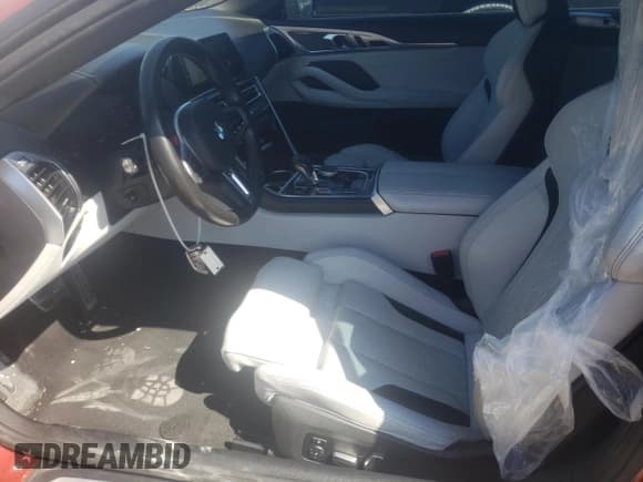 ✅ 2020 BMW M8 Competition • VIN: WBSDZ0C01LCD64106 • Lot: 75047574. Wystawiony na Copart z przebiegiem 39 374 mil. Bezpłatny archiwum sprzedaży aukcyjnych z USA i szczegółowy raport historii pojazdu na DreamBid. Zdjęcie 7.