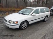 ✅ 2001 Volvo V70 • VIN: YV1SW61R412105454 • Lot: 43804899. Listed on IAAI with 109,432 mi. Free auction sales archive from the USA and detailed vehicle history report at DreamBid. Image 2.
