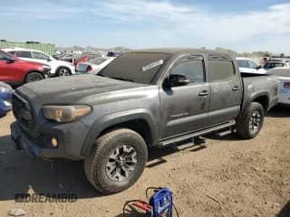 2022 Toyota Tacoma SR with VIN 3TMCZ5AN8NM462658, listed as a Copart auction lot 85084125 with 58,321 mi miles and Salvage title. Bid and sale history available at DreamBid. Image 1.