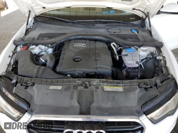 ✅ 2015 Audi A6 Premium • VIN: WAUFFAFC5FN029499 • Lot: 71203335. Wystawiony na Copart z przebiegiem 126 057 mil. Bezpłatny archiwum sprzedaży aukcyjnych z USA i szczegółowy raport historii pojazdu na DreamBid. Zdjęcie 11.