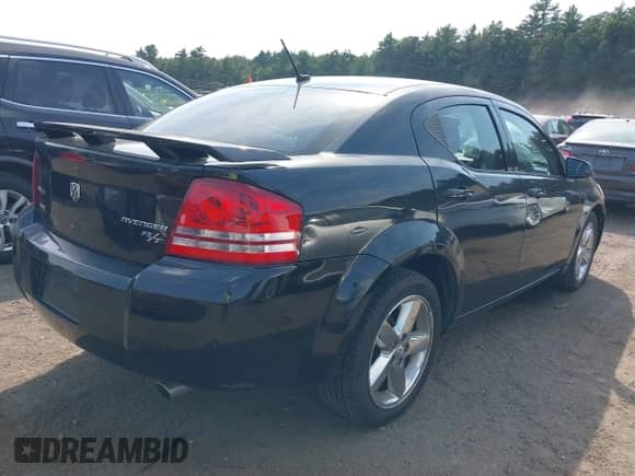 2010 Dodge Avenger R/T с VIN 1B3CC5FV2AN210903, выставлен на аукционе IAAI как лот 42812780 с пробегом 150 040 миль миль и . История ставок и продаж доступна на DreamBid. Изображение 4.
