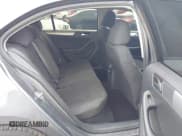 ✅ 2015 Volkswagen Jetta SE • VIN: 3VWD17AJ7FM403040 • Lot: 43294657. Wystawiony na IAAI z przebiegiem 116 674 mil. Bezpłatny archiwum sprzedaży aukcyjnych z USA i szczegółowy raport historii pojazdu na DreamBid. Zdjęcie 8.