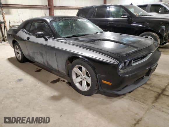 ✅ 2013 Dodge Challenger SXT • VIN: 2C3CDYAG2DH607146 • Lot: 88628085. Wystawiony na Copart z przebiegiem 84 163 mil. Bezpłatny archiwum sprzedaży aukcyjnych z USA i szczegółowy raport historii pojazdu na DreamBid. Zdjęcie 4.