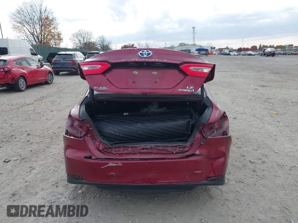 ✅ 2019 Toyota Camry Hybrid LE • VIN: 4T1B31HK9KU517669 • Lot: 43641281. Listed on IAAI with 122,704 mi. Free auction sales archive from the USA and detailed vehicle history report at DreamBid. Image 6.