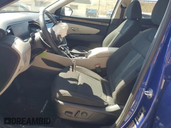 ✅ 2022 Hyundai Tucson SEL • VIN: 5NMJFCAE8NH100854 • Lot: 49959374. Wystawiony na Copart z przebiegiem 5 021 mil. Bezpłatny archiwum sprzedaży aukcyjnych z USA i szczegółowy raport historii pojazdu na DreamBid. Zdjęcie 7.