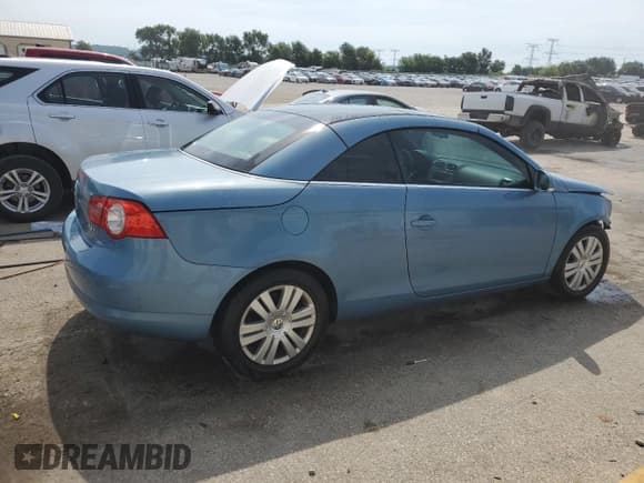 ✅ 2008 Volkswagen Eos Turbo • VIN: WVWBA71F98V050668 • Лот: 63693895. Опубликован ранее на Copart с пробегом 111 134 миль. Бесплатный доступ к архиву аукционных продаж из США и подробный отчёт об истории автомобиля на DreamBid. Изображение 3.