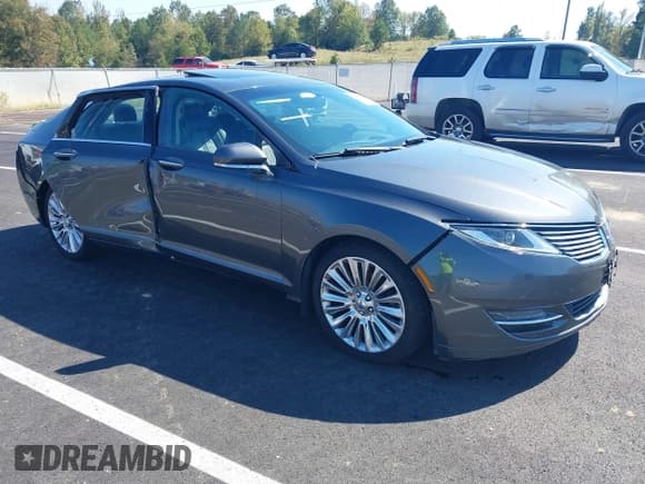 ✅ 2016 Lincoln MKZ • VIN: 3LN6L2G98GR633076 • Lot: 43347785. Wystawiony na IAAI z przebiegiem 109 206 mil. Bezpłatny archiwum sprzedaży aukcyjnych z USA i szczegółowy raport historii pojazdu na DreamBid. Zdjęcie 1.