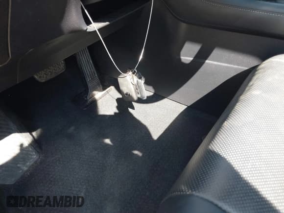 ✅ 2021 Lexus RX 350 • VIN: 2T2AZMDAXMC272146 • Lot: 40159551. Listed on IAAI with 67,075 mi. Free auction sales archive from the USA and detailed vehicle history report at DreamBid. Image 11.