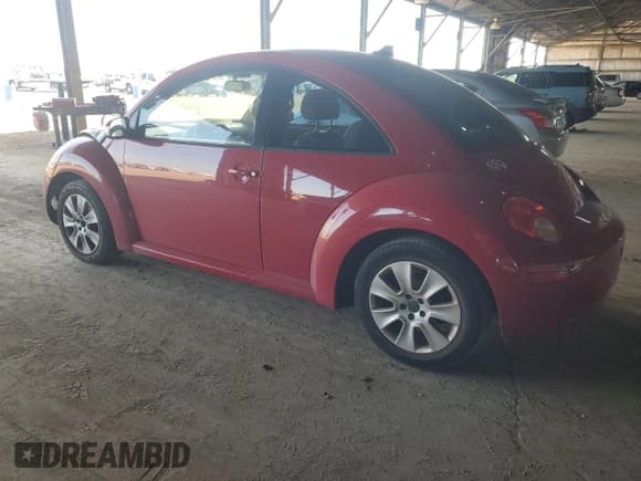 ✅ 2009 Volkswagen Beetle S • VIN: 3VWRW31C19M505567 • Lot: 90930245. Wystawiony na Copart z przebiegiem 189 186 mil. Bezpłatny archiwum sprzedaży aukcyjnych z USA i szczegółowy raport historii pojazdu na DreamBid. Zdjęcie 2.