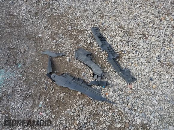 ✅ 2024 Subaru Crosstrek Limited • VIN: 4S4GUHL69R3733222 • Lot: 43647889. Listed on IAAI with 47,544 mi. Free auction sales archive from the USA and detailed vehicle history report at DreamBid. Image 12.