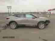 2021 Chevrolet Blazer LT z VIN 3GNKBCR47MS545399, wystawiony jako IAAI lot #41822104 z przebiegiem 60 182 mil mil oraz . Historia ofert i sprzedaży dostępna na DreamBid. Obrazek 13.
