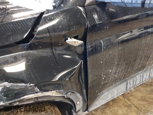 ✅ 2023 Hyundai Venue SE • VIN: KMHRB8A32PU215077 • Lot: 41407844. Listed on IAAI with 35,236 mi. Free auction sales archive from the USA and detailed vehicle history report at DreamBid. Image 18.