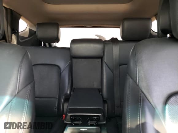 ✅ 2018 Hyundai Santa Fe Ultimate • VIN: 5NMZW4LA1JH076250 • Лот: 51115303. Опубликован ранее на Copart с пробегом 108 609 миль. Бесплатный доступ к архиву аукционных продаж из США и подробный отчёт об истории автомобиля на DreamBid. Изображение 10.