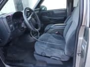 ✅ 1999 Chevrolet S-10 • VIN: 1GCDT19X4X8114772 • Лот: 87507755. Опубликован ранее на Copart с пробегом 96 184 миль. Бесплатный доступ к архиву аукционных продаж из США и подробный отчёт об истории автомобиля на DreamBid. Изображение 7.