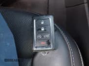 ✅ 2023 Jeep Grand Cherokee Overland • VIN: 1C4RJHDG8P8864350 • Lot: 43393499. Listed on IAAI with 32,294 mi. Free auction sales archive from the USA and detailed vehicle history report at DreamBid. Image 11.