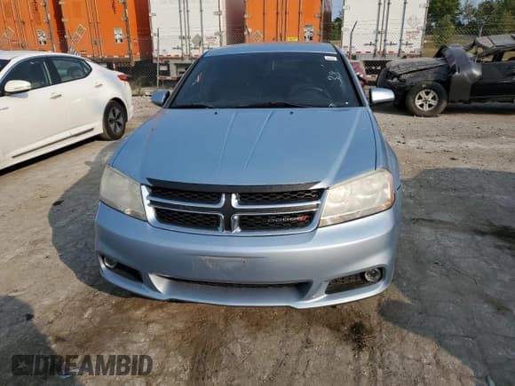 ✅ 2013 Dodge Avenger SXT • VIN: 1C3CDZCBXDN677444 • Лот: 71124604. Опубликован ранее на Copart с пробегом 120 064 миль. Бесплатный доступ к архиву аукционных продаж из США и подробный отчёт об истории автомобиля на DreamBid. Изображение 5.