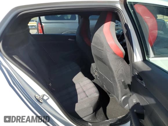 ✅ 2022 Volkswagen Golf GTI S • VIN: WVWG87CD2NW162814 • Лот: 71862793. Опубликован ранее на Copart с пробегом 4 013 миль. Бесплатный доступ к архиву аукционных продаж из США и подробный отчёт об истории автомобиля на DreamBid. Изображение 10.