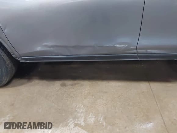 ✅ 2016 Nissan Rogue S • VIN: KNMAT2MV5GP697762 • Lot: 42206712. Wystawiony na IAAI z przebiegiem 103 714 mil. Bezpłatny archiwum sprzedaży aukcyjnych z USA i szczegółowy raport historii pojazdu na DreamBid. Zdjęcie 19.