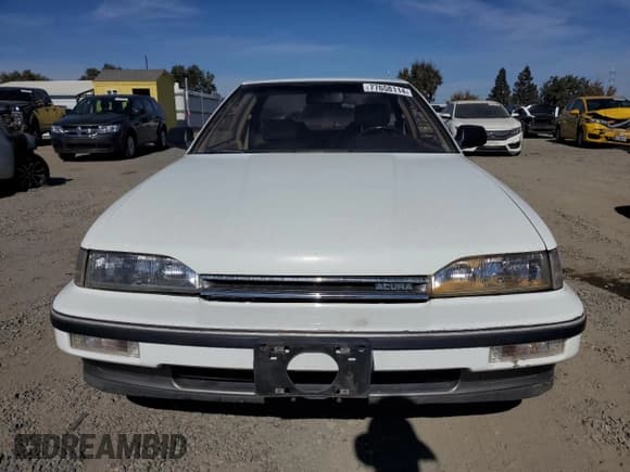 ✅ 1989 Acura Legend • VIN: JH4KA3260KC017325 • Lot: 77658114. Wystawiony na Copart z przebiegiem 194 946 mil. Bezpłatny archiwum sprzedaży aukcyjnych z USA i szczegółowy raport historii pojazdu na DreamBid. Zdjęcie 5.