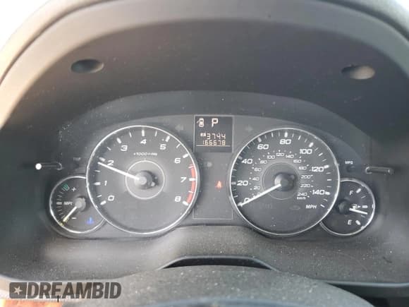 ✅ 2012 Subaru Outback Limited • VIN: 4S4BRBLC7C3271104 • Lot: 81930675. Listed on Copart with 166,678 mi. Free auction sales archive from the USA and detailed vehicle history report at DreamBid. Image 9.