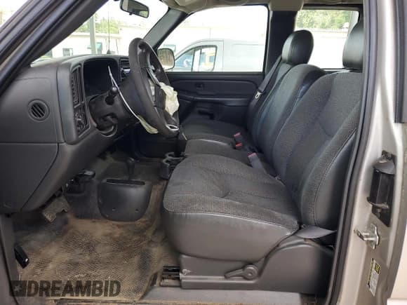 ✅ 2005 GMC Sierra 2500HD SLT • VIN: 1GTHK29U75E287068 • Lot: 60930955. Wystawiony na Copart z przebiegiem 109 023 mil. Bezpłatny archiwum sprzedaży aukcyjnych z USA i szczegółowy raport historii pojazdu na DreamBid. Zdjęcie 7.