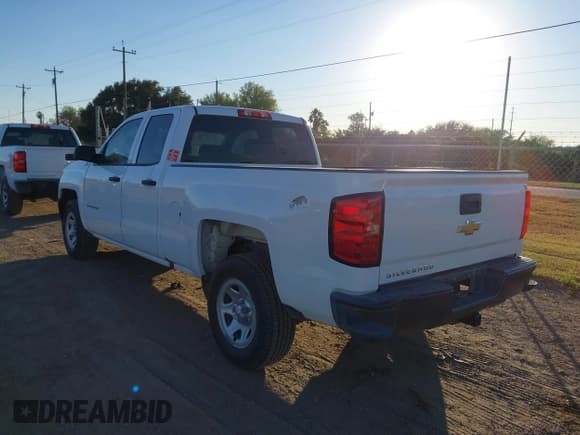 ✅ 2018 Chevrolet Silverado 1500 Work Truck • VIN: 1GCRCNEH9JZ347947 • Lot: 43656067. Wystawiony na IAAI z przebiegiem 44 355 mil. Bezpłatny archiwum sprzedaży aukcyjnych z USA i szczegółowy raport historii pojazdu na DreamBid. Zdjęcie 3.