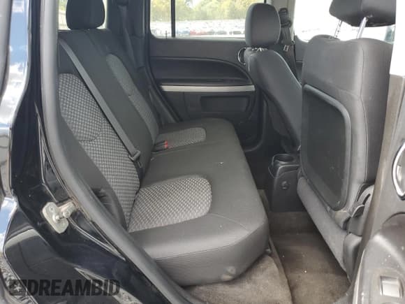 ✅ 2010 Chevrolet HHR LS • VIN: 3GNBAADBXAS599708 • Lot: 84898485. Wystawiony na Copart z przebiegiem 167 234 mil. Bezpłatny archiwum sprzedaży aukcyjnych z USA i szczegółowy raport historii pojazdu na DreamBid. Zdjęcie 10.