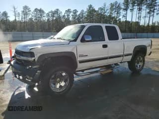 ✅ 2002 Chevrolet Silverado 2500HD LS • VIN: 1GCHK29182E137164 • Лот: 88793645. Опубликован ранее на Copart с пробегом 277 096 миль. Бесплатный доступ к архиву аукционных продаж из США и подробный отчёт об истории автомобиля на DreamBid. Изображение 1.