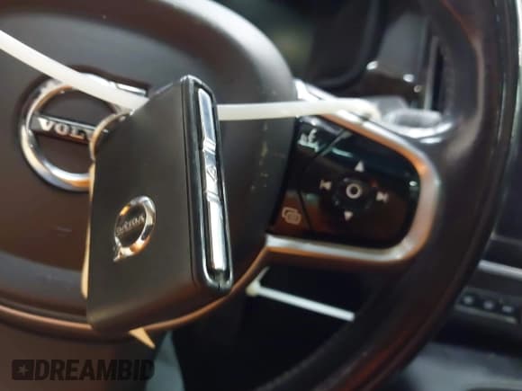 ✅ 2018 Volvo S90 Momentum • VIN: LVY992MK4JP004803 • Лот: 43537065. Опубликован ранее на IAAI с пробегом 119 276 миль. Бесплатный доступ к архиву аукционных продаж из США и подробный отчёт об истории автомобиля на DreamBid. Изображение 11.