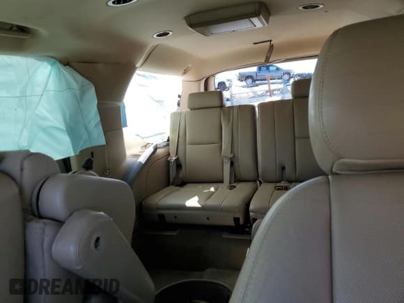 ✅ 2012 Chevrolet Suburban LTZ • VIN: 1GNSKKE71CR283133 • Lot: 49950594. Wystawiony na Copart z przebiegiem Nie podano. Bezpłatny archiwum sprzedaży aukcyjnych z USA i szczegółowy raport historii pojazdu na DreamBid. Zdjęcie 10.