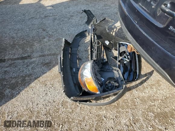 ✅ 2011 Hyundai Santa Fe GLS • VIN: 5XYZGDAB3BG012375 • Lot: 87213255. Listed on Copart with 138,864 mi. Free auction sales archive from the USA and detailed vehicle history report at DreamBid. Image 13.