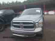 2024 Ram 1500 SLT z VIN 1C6RR6GG2RS135931, wystawiony jako IAAI lot #42509523 z przebiegiem 27 074 mil mil oraz . Historia ofert i sprzedaży dostępna na DreamBid. Obrazek 12.