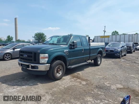 ✅ 2010 Ford F-250 XL • VIN: 1FTSX2B55AEB34547 • Lot: 42579306. Wystawiony na IAAI z przebiegiem 125 938 mil. Bezpłatny archiwum sprzedaży aukcyjnych z USA i szczegółowy raport historii pojazdu na DreamBid. Zdjęcie 2.