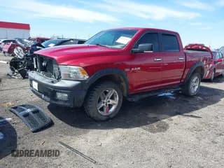 ✅ 2010 Dodge 1500 SLT • VIN: 1D7RV1CT1AS261234 • Lot: 41841493. Wystawiony na IAAI z przebiegiem 174 139 mil. Bezpłatny archiwum sprzedaży aukcyjnych z USA i szczegółowy raport historii pojazdu na DreamBid. Zdjęcie 2.