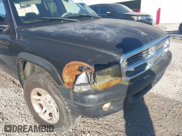 ✅ 2004 Dodge Dakota Sport • VIN: 1D7HL38N14S789626 • Лот: 43629752. Размещён на IAAI с пробегом 233 208 миль миль. Получите бесплатный доступ к архиву аукционных продаж из США и посмотрите подробный отчёт об истории автомобиля на DreamBid. Изображение 6.