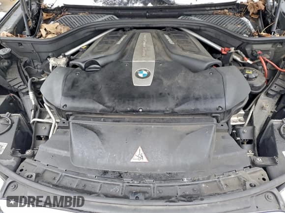 ✅ 2015 BMW X5 xDrive50i • VIN: 5UXKR6C55F0J76719 • Lot: 95197045. Listed on Copart with 153,383 mi. Free auction sales archive from the USA and detailed vehicle history report at DreamBid. Image 12.