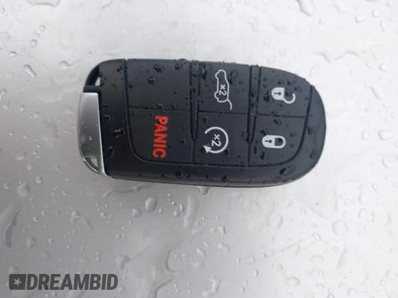 ✅ 2025 Dodge Durango GT • VIN: 1C4RDJDGXSC562692 • Lot: 43645167. Wystawiony na IAAI z przebiegiem 10 295 mil. Bezpłatny archiwum sprzedaży aukcyjnych z USA i szczegółowy raport historii pojazdu na DreamBid. Zdjęcie 11.