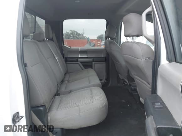 ✅ 2016 Ford F-150 XLT • VIN: 1FTEW1EG9GKD57448 • Lot: 43272508. Wystawiony na IAAI z przebiegiem 98 785 mil. Bezpłatny archiwum sprzedaży aukcyjnych z USA i szczegółowy raport historii pojazdu na DreamBid. Zdjęcie 8.