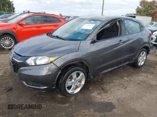 ✅ 2016 Honda HR-V LX • VIN: 3CZRU6H34GM722795 • Lot: 43516672. Wystawiony na IAAI z przebiegiem 88 250 mil. Bezpłatny archiwum sprzedaży aukcyjnych z USA i szczegółowy raport historii pojazdu na DreamBid. Zdjęcie 2.
