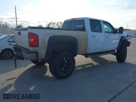 ✅ 2014 Chevrolet Silverado 2500HD LTZ • VIN: 1GC1KYE87EF141079 • Лот: 41070591. Опубликован ранее на IAAI с пробегом 239 187 миль. Бесплатный доступ к архиву аукционных продаж из США и подробный отчёт об истории автомобиля на DreamBid. Изображение 4.