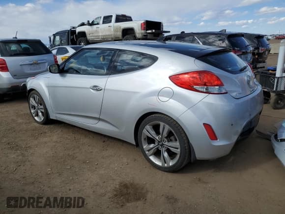 ✅ 2013 Hyundai Veloster w/Black Int • VIN: KMHTC6AD9DU164575 • Lot: 47128845. Wystawiony na Copart z przebiegiem 157 322 mil. Bezpłatny archiwum sprzedaży aukcyjnych z USA i szczegółowy raport historii pojazdu na DreamBid. Zdjęcie 2.