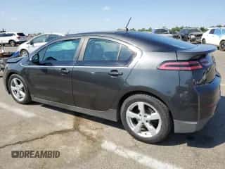 2015 Chevrolet Volt z VIN 1G1RC6E42FU129879, wystawiony jako Copart lot #56766033 z przebiegiem 120 121 mil mil oraz . Historia ofert i sprzedaży dostępna na DreamBid. Obrazek 2.