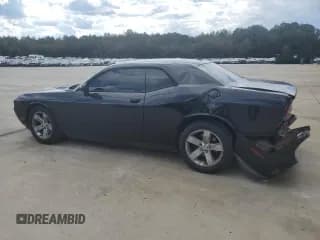 ✅ 2013 Dodge Challenger SXT • VIN: 2C3CDYAG7DH592935 • Lot: 84277125. Wystawiony na Copart z przebiegiem 204 885 mil. Bezpłatny archiwum sprzedaży aukcyjnych z USA i szczegółowy raport historii pojazdu na DreamBid. Zdjęcie 2.