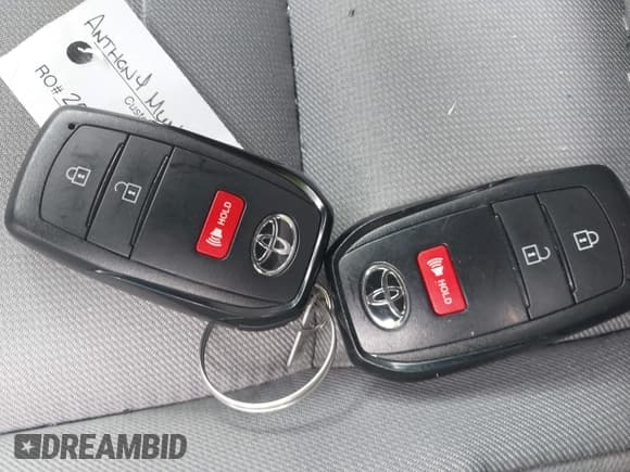 ✅ 2025 Toyota Tacoma SR • VIN: 3TYLB5JN4ST063931 • Лот: 42525758. Опубликован ранее на IAAI с пробегом 7 985 миль. Бесплатный доступ к архиву аукционных продаж из США и подробный отчёт об истории автомобиля на DreamBid. Изображение 11.